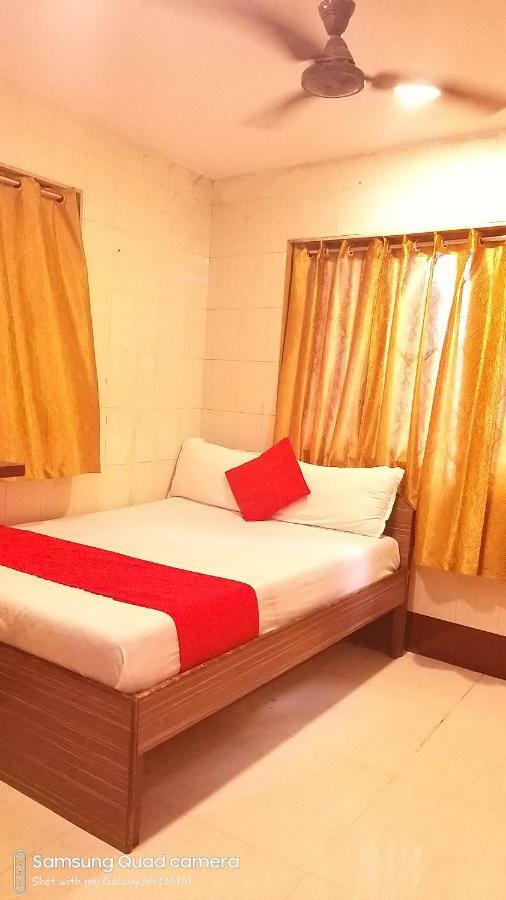 Hotel Saim Palaceムンバイ エクステリア 写真